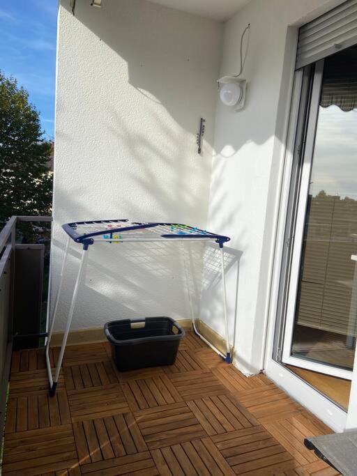 Luxury Apartment With Air Conditioning & Jaccuzzi Near Frankfurt Wiesbaden โฮฟไฮม์อัมเทานอส ภายนอก รูปภาพ